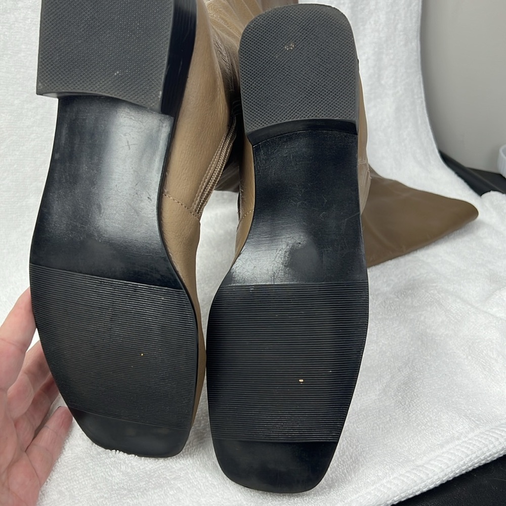 Valley Lane, taupe boots, 17 inches up leg - Picture 4 of 6